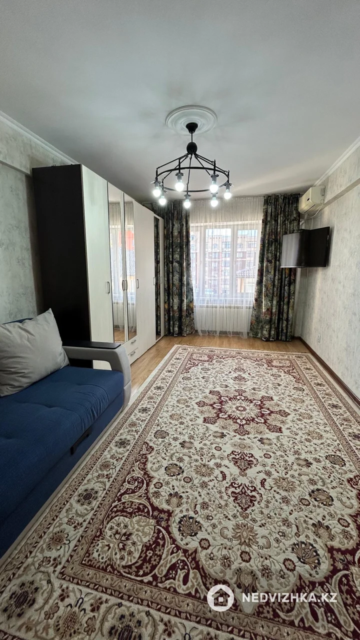 3-комнатная квартира, этаж 5 из 5, 81 м², фотография 2