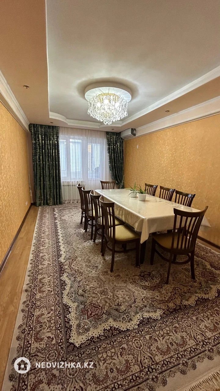 3-комнатная квартира, этаж 5 из 5, 81 м², фотография 4