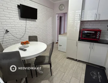 3-комнатная квартира, этаж 5 из 5, 81 м², миниатюра 7