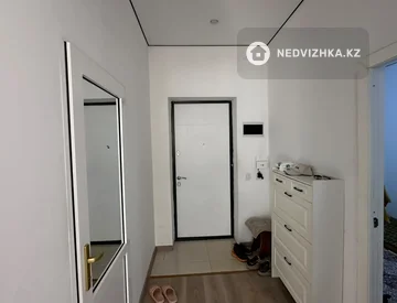 2-комнатная квартира, этаж 3 из 13, 48 м², миниатюра 8