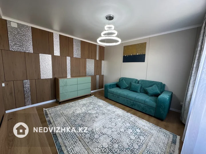 3-комнатная квартира, этаж 8 из 18, 52 м², фотография 4
