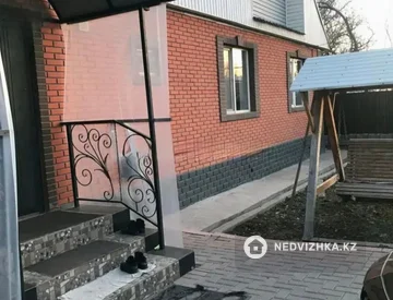 4-комнатная квартира, этаж 1 из 1, 120 м², миниатюра 2