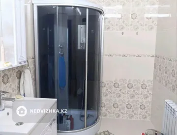 4-комнатная квартира, этаж 1 из 1, 120 м², миниатюра 6
