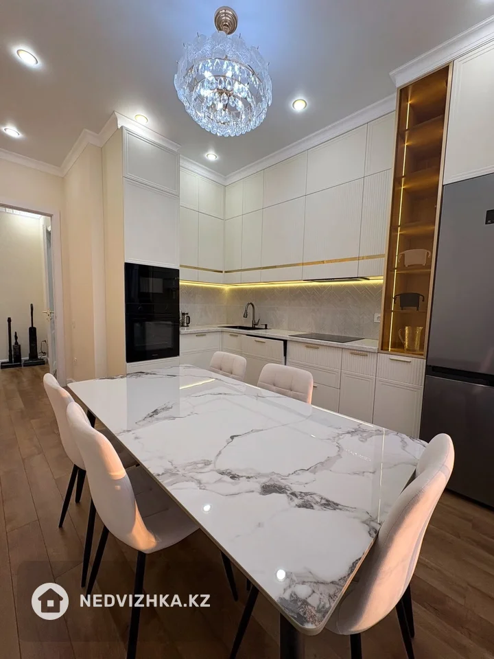 2-комнатная квартира, этаж 16 из 19, 62 м², фотография 3
