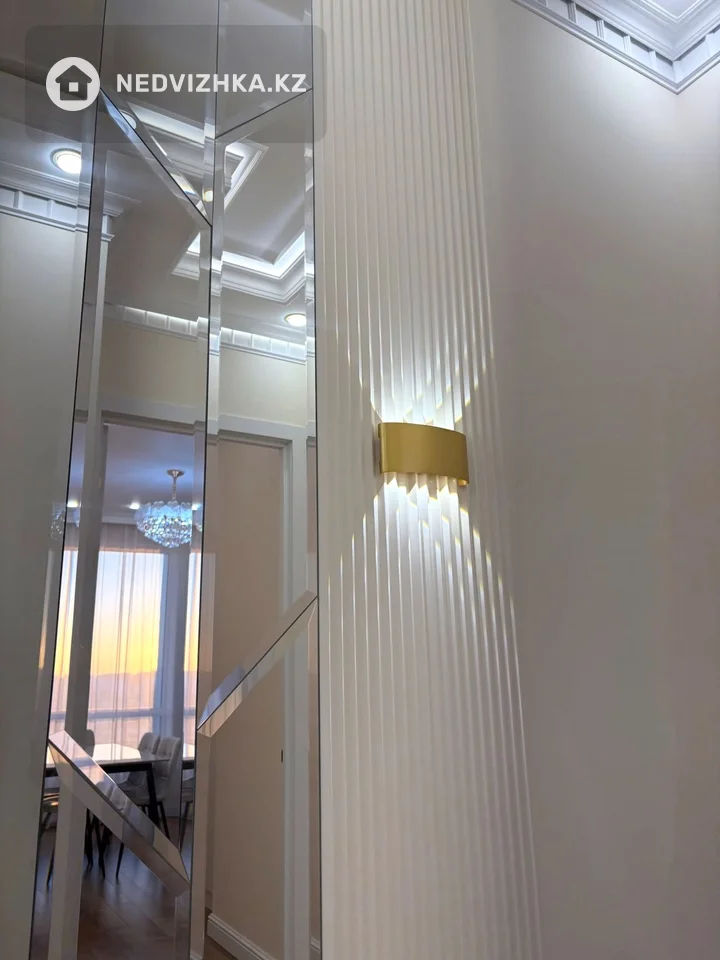 2-комнатная квартира, этаж 16 из 19, 62 м², фотография 4