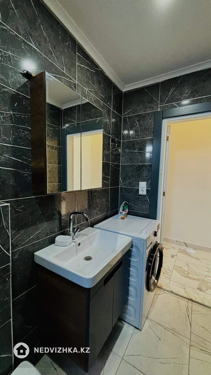2-комнатная квартира, этаж 2 из 5, 55 м², фотография 4