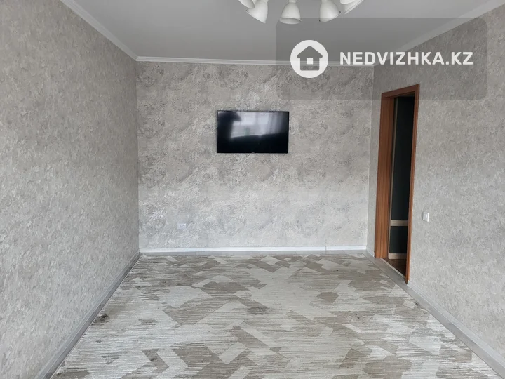 2-комнатная квартира, этаж 4 из 5, 46 м², фотография 2