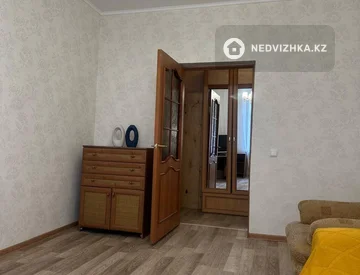 1-комнатная квартира, этаж 3 из 4, 37 м², миниатюра 2