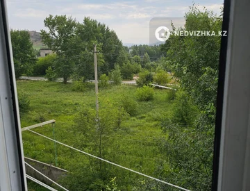 3-комнатная квартира, этаж 4 из 5, 63 м², миниатюра 8
