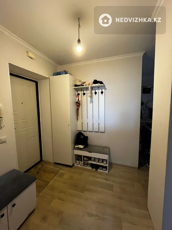 2-комнатная квартира, этаж 3 из 5, 53 м², фотография 3