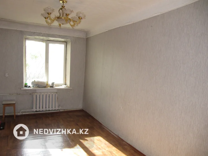 1-комнатная квартира, этаж 1 из 2, 34 м², фотография 4