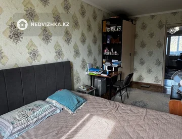 3-комнатная квартира, этаж 4 из 5, 58 м², миниатюра 5