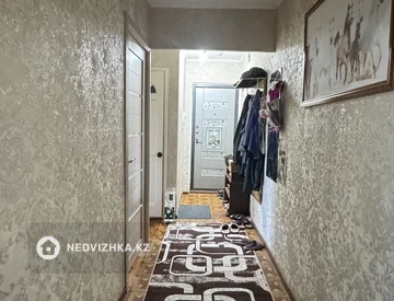 3-комнатная квартира, этаж 4 из 5, 58 м², миниатюра 11