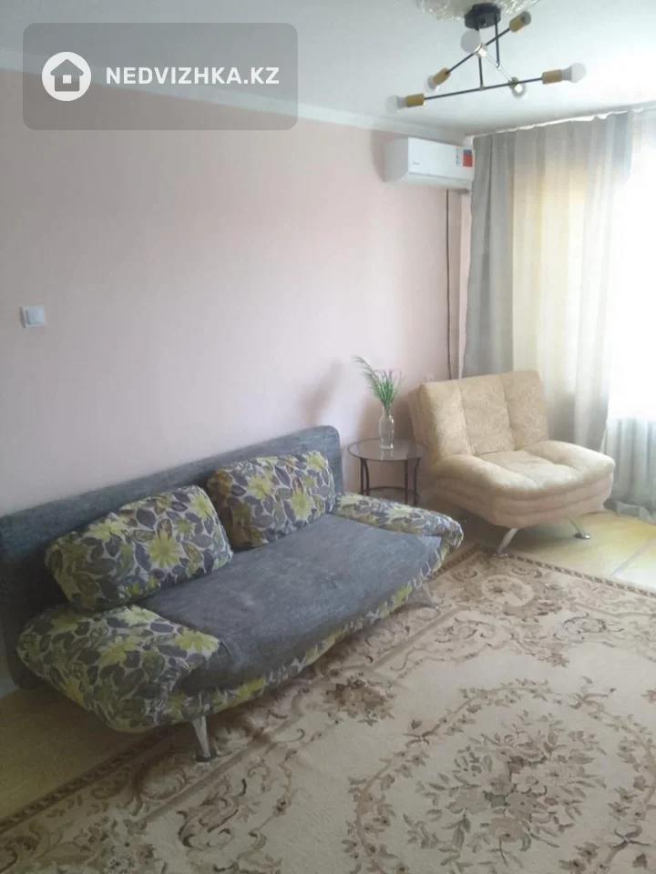 2-комнатная квартира, этаж 5 из 5, 43 м², фотография 3