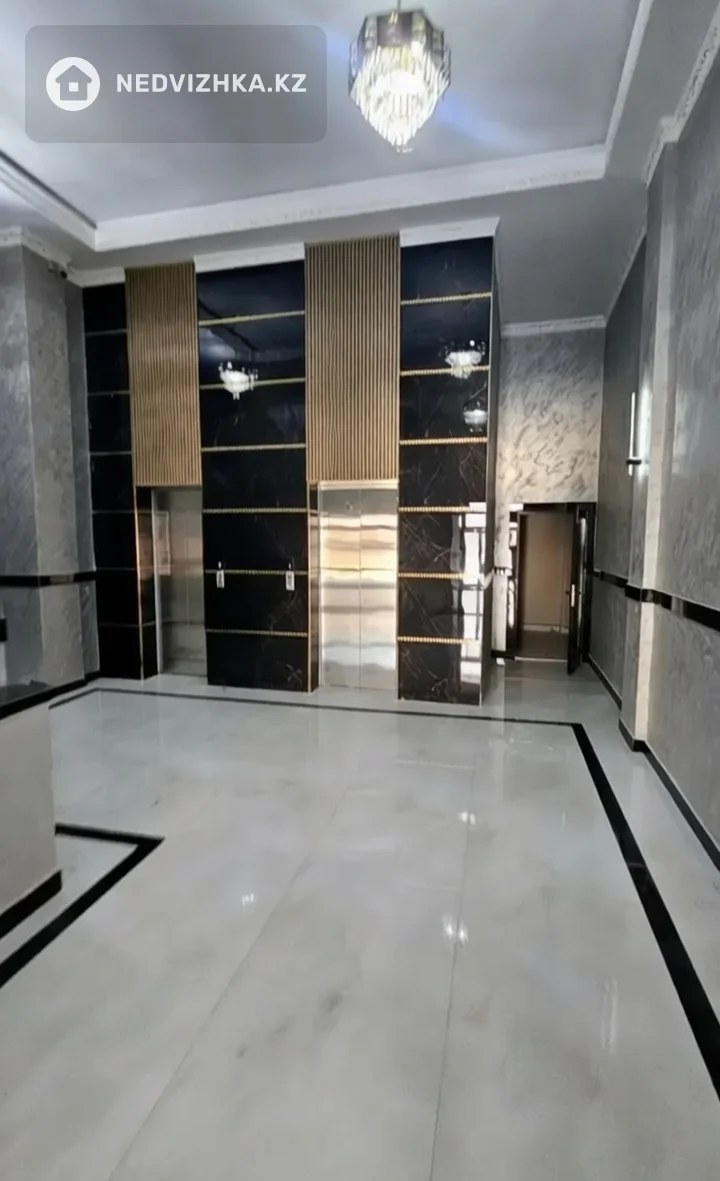 4-комнатная квартира, этаж 8 из 11, 120 м²
