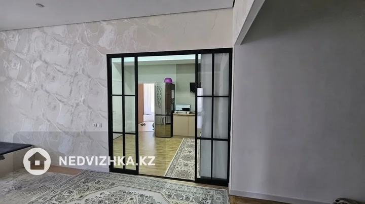 4-комнатная квартира, этаж 8 из 11, 120 м², фотография 4