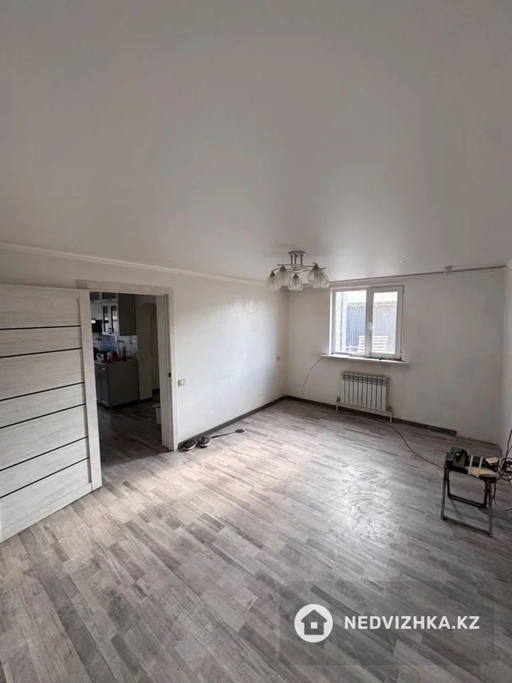 4-комнатный дом, 5 соток, 65 м²
