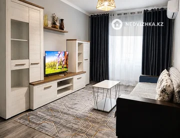 2-комнатная квартира, этаж 2 из 5, 42 м², Посуточно, миниатюра 1