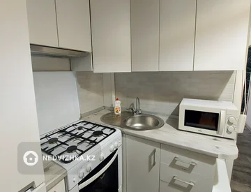 2-комнатная квартира, этаж 2 из 5, 42 м², Посуточно, миниатюра 5