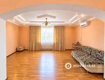 6-комнатный дом, 10 соток, 240 м², миниатюра 1