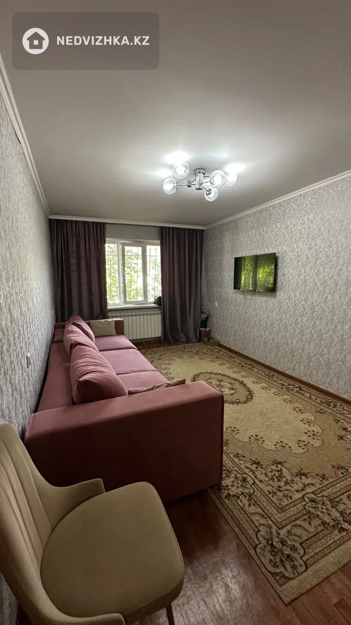 2-комнатная квартира, этаж 1 из 5, 47 м², фотография 3