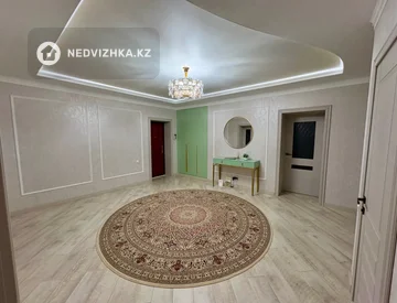 3-комнатная квартира, этаж 1 из 10, 139 м², миниатюра 3