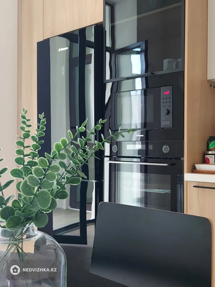 2-комнатная квартира, этаж 6 из 7, 74 м², фотография 2