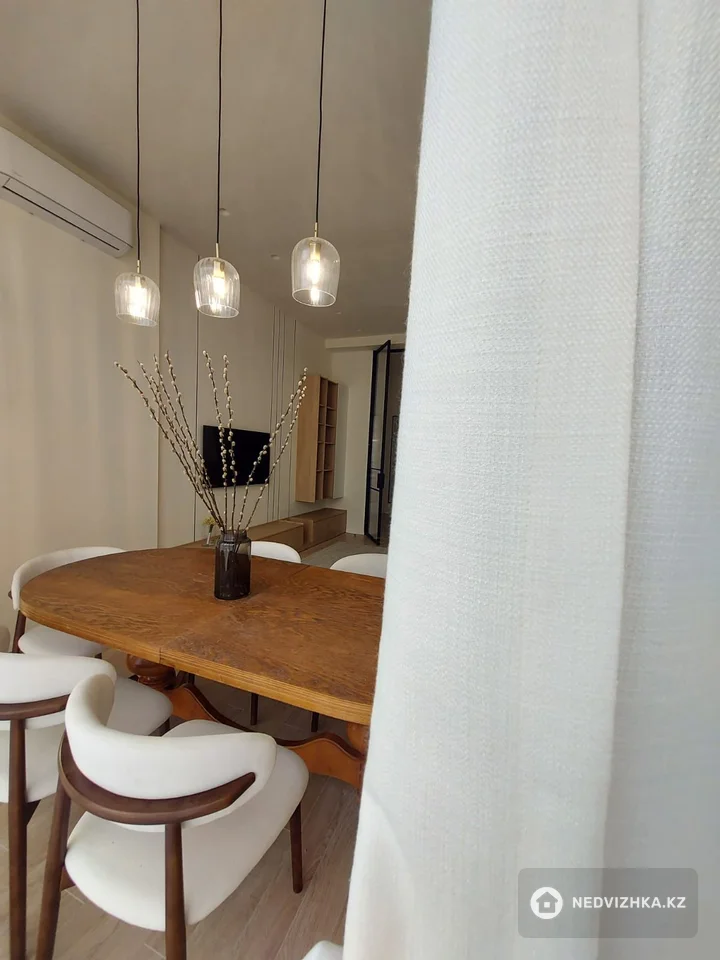 2-комнатная квартира, этаж 6 из 7, 74 м², фотография 4