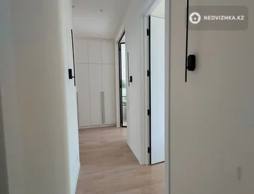 2-комнатная квартира, этаж 6 из 7, 74 м², миниатюра 6