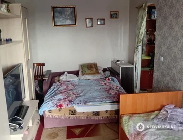 1-комнатная квартира, этаж 4 из 5, 32 м², миниатюра 1