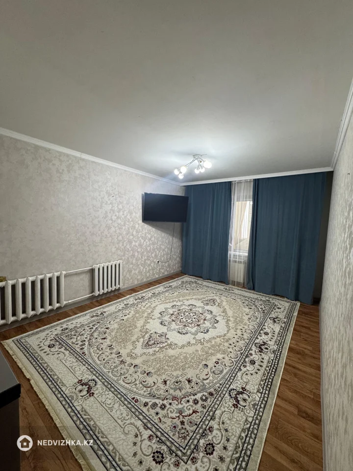 2-комнатная квартира, этаж 3 из 5, 54 м², фотография 3