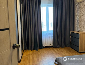 2-комнатная квартира, этаж 3 из 5, 54 м², миниатюра 1