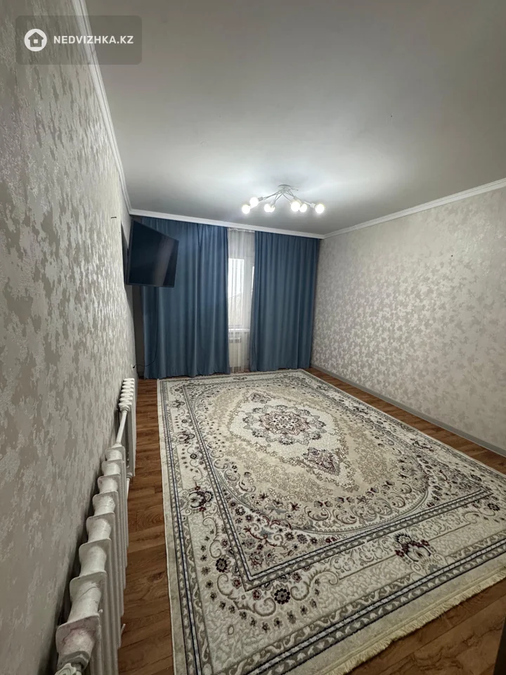 2-комнатная квартира, этаж 3 из 5, 54 м², фотография 4