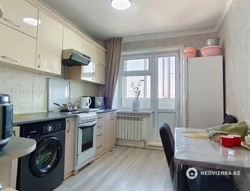 2-комнатная квартира, этаж 16 из 16, 52 м², миниатюра 6