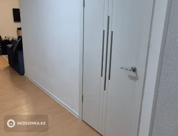 2-комнатная квартира, этаж 1 из 2, 56 м², миниатюра 4