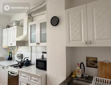2-комнатная квартира, этаж 1 из 2, 56 м², миниатюра 2