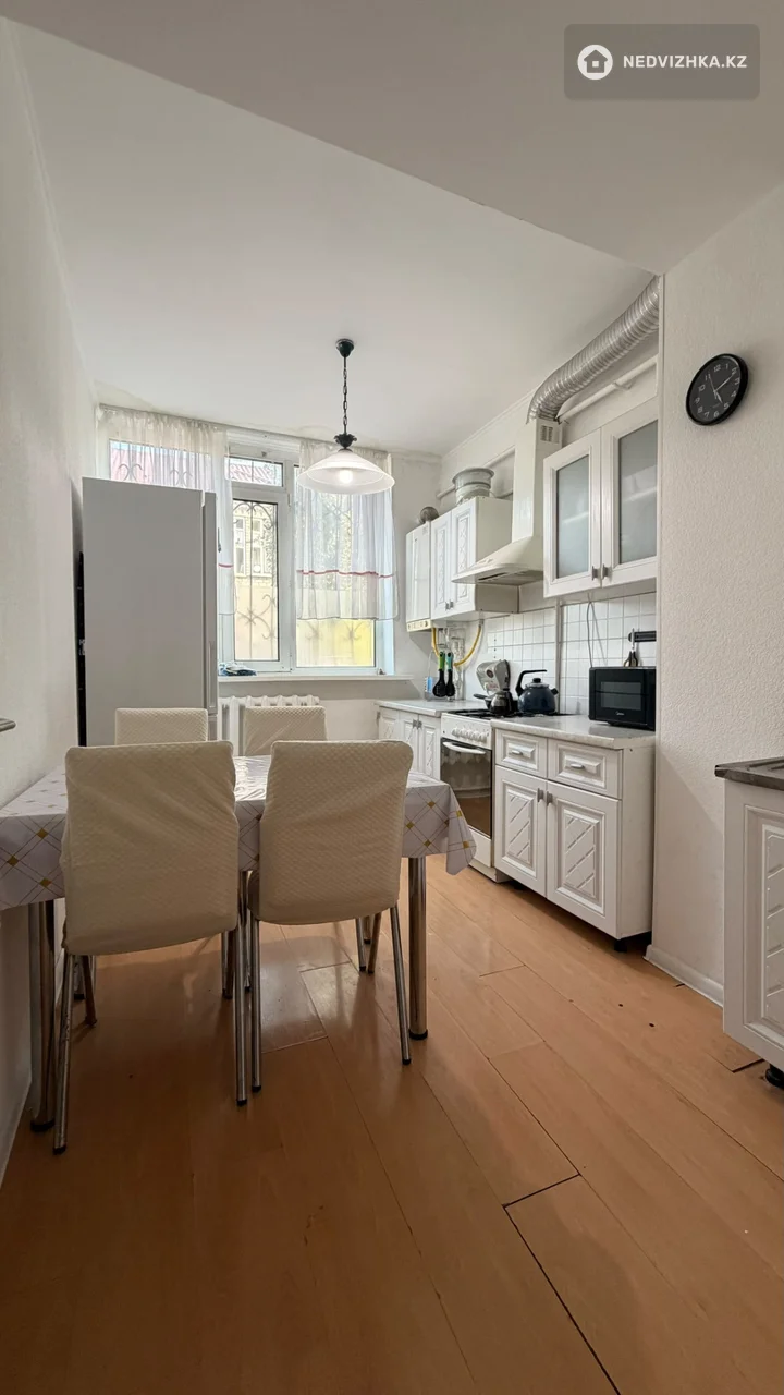 2-комнатная квартира, этаж 1 из 2, 56 м²