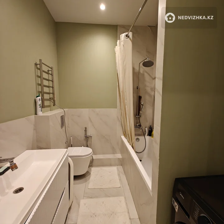 2-комнатная квартира, этаж 8 из 13, 62 м², фотография 4