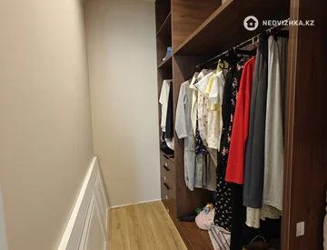 2-комнатная квартира, этаж 8 из 13, 62 м², миниатюра 9