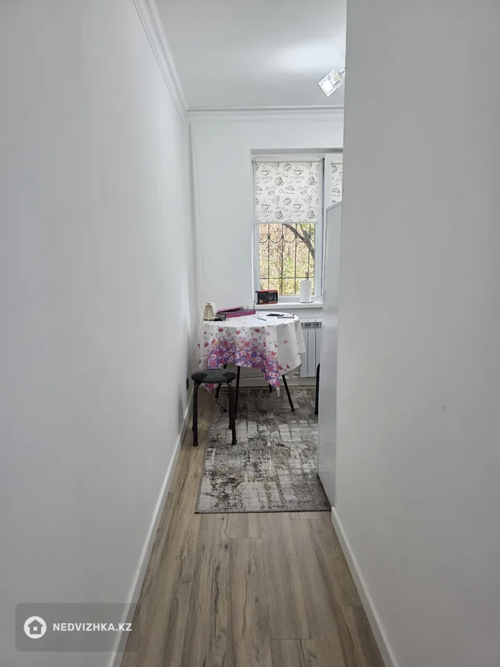 1-комнатная квартира, этаж 1 из 4, 30 м², фотография 3