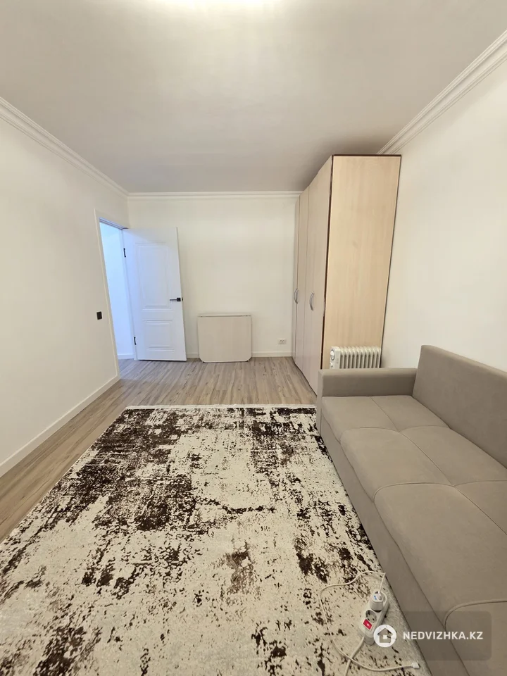 1-комнатная квартира, этаж 1 из 4, 30 м², фотография 2