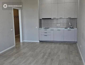 2-комнатная квартира, этаж 12 из 13, 54 м², миниатюра 3