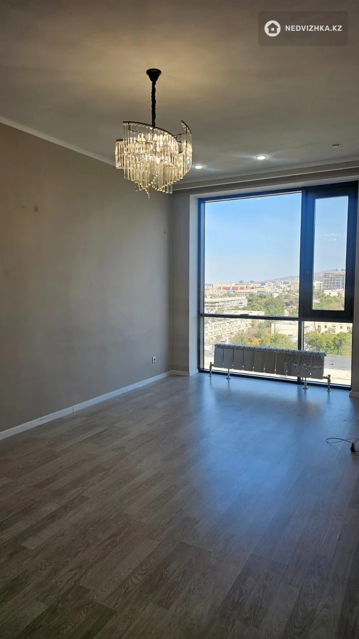 2-комнатная квартира, этаж 12 из 13, 54 м², фотография 5