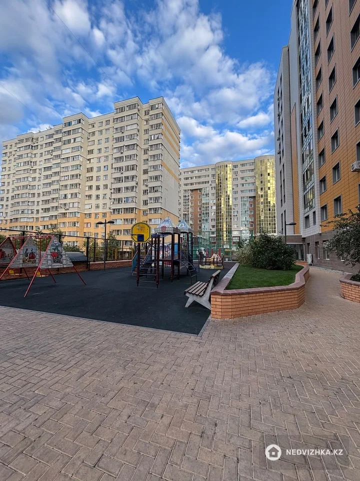 2-комнатная квартира, этаж 5 из 10, 63 м², фотография 4