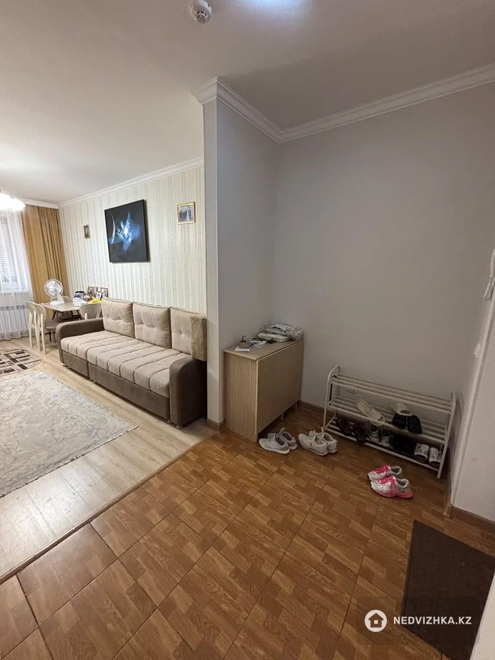 2-комнатная квартира, этаж 5 из 10, 63 м², фотография 5