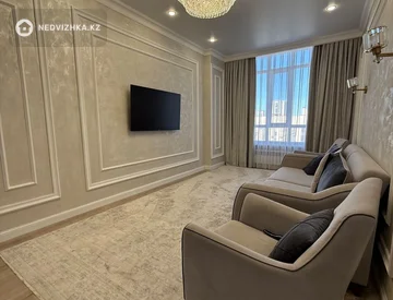 3-комнатная квартира, этаж 10 из 17, 91 м², миниатюра 2