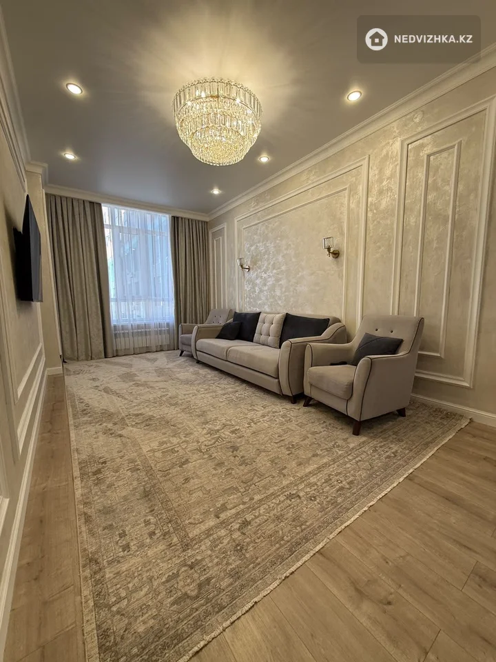 3-комнатная квартира, этаж 10 из 17, 91 м², фотография 3