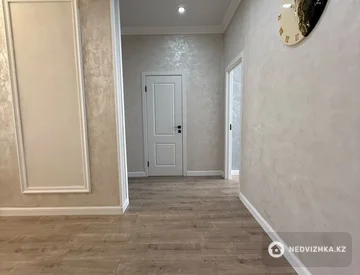 3-комнатная квартира, этаж 10 из 17, 91 м², миниатюра 6