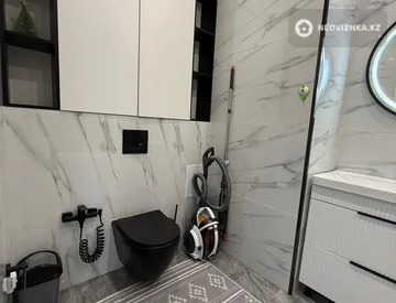 3-комнатная квартира, этаж 10 из 17, 91 м², миниатюра 12