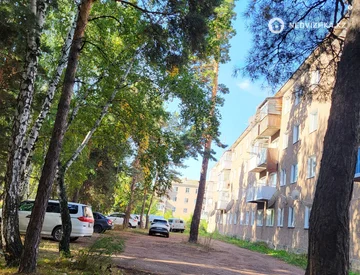 3-комнатная квартира, этаж 2 из 4, 75 м², миниатюра 1